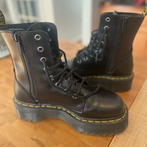 Dr Martens Jadon Zipper Platform Boots